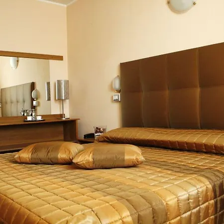 Hotell Europa 3*