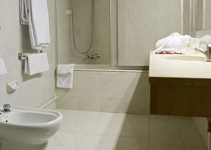 Europa 3* مودينا