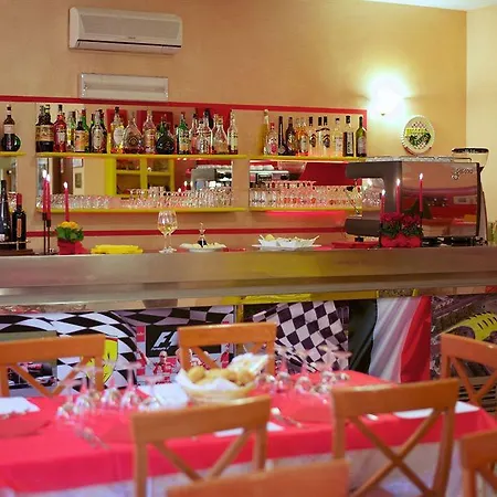 유로파 3* 모데나