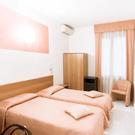 Europa 3* Módena