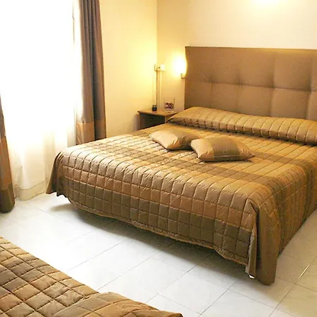 Europa Hotel 3*